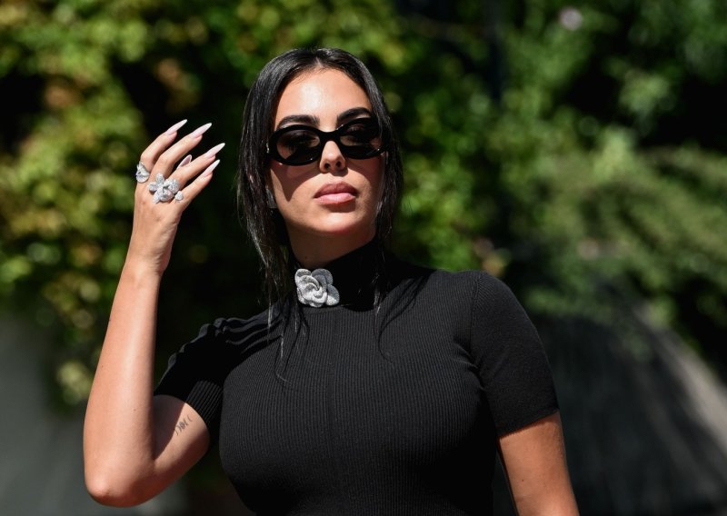 Ronaldova Georgina stigla u Veneciju, a njezin zaručnički prsten ukrao je show