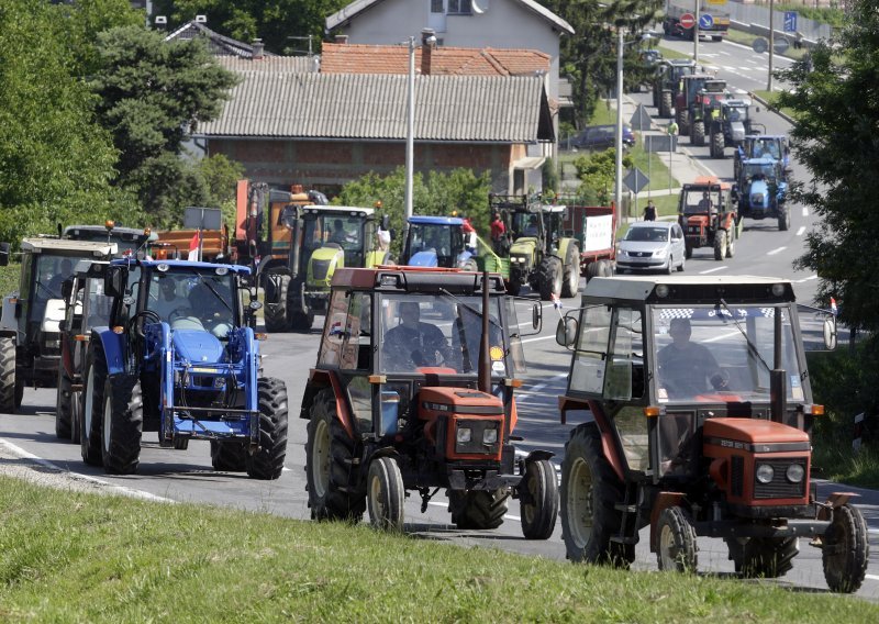 Poljoprivrednici iz BiH u ponedjeljak blokiraju prijelaze