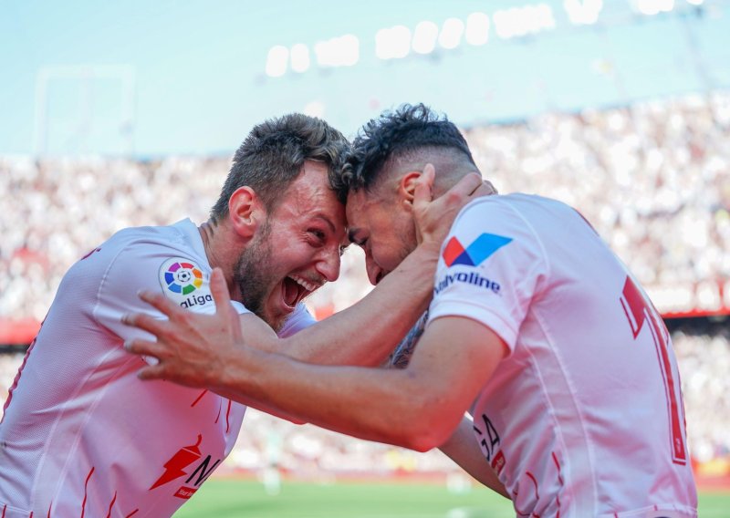 Je li ovaj potez Ivana Rakitića znak da bi Hajduk mogao odraditi jedan od najvećih transfera u povijesti SHNL-a?