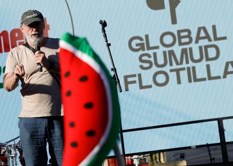 Isplovila flotila brodova s pomoći za Gazu, na njima Greta Thunberg i Liam Cunningham