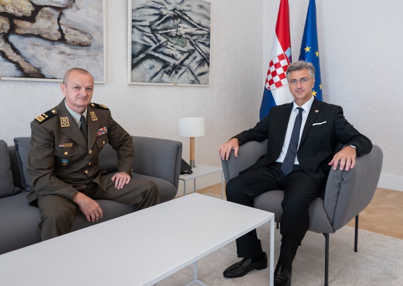 Šef VSOA-e na razgovoru kod Plenkovića: Tema je bila 'špijunska afera'