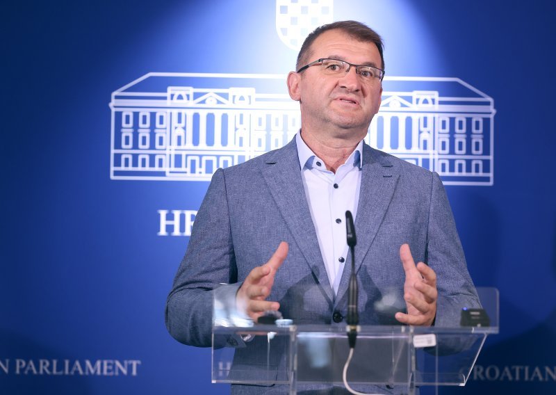 Most najavljuje pokretanje opoziva ministrice Obuljen Koržinek