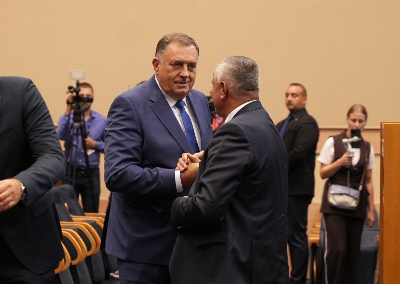Dodik: Nitko u Republici Srpskoj ne traži izbore, čak ni oporba