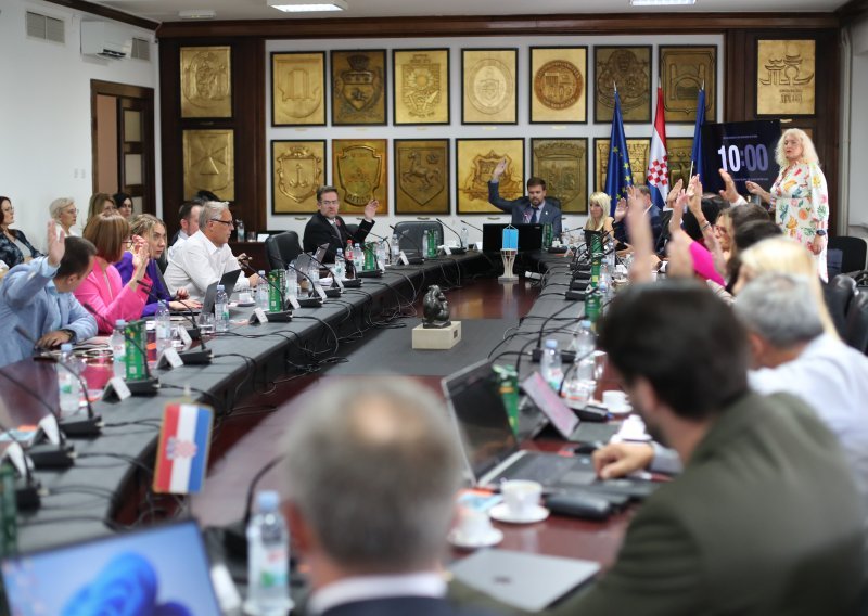 Splitski gradski vijećnici jednoglasni: Debeljaku treba uzeti koncesiju za Brodosplit