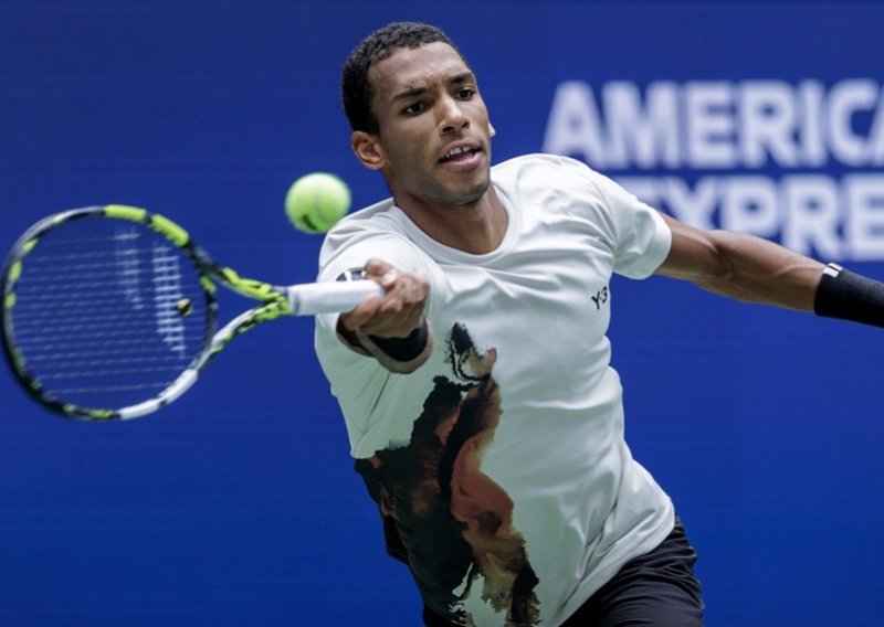Auger-Aliassime preokretom nakon više od četiri sata borbe izborio polufinale US Opena