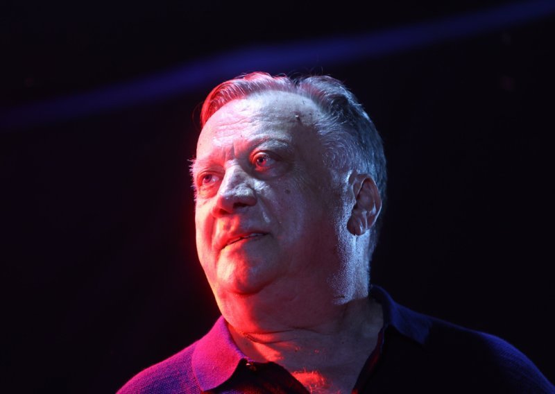 Prva poruka iz bolnice: Halid Bešlić se oglasio, javnost ganuta