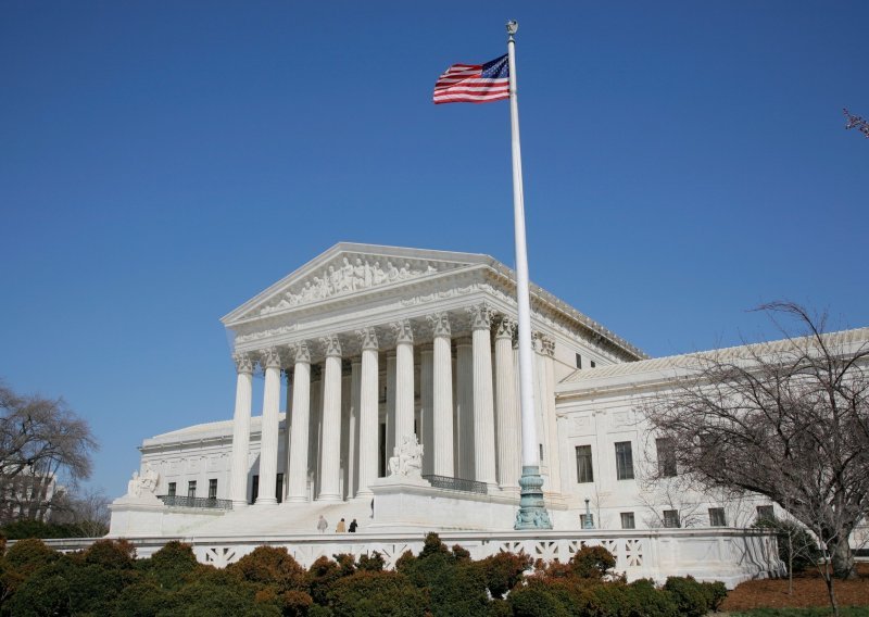 Američki Vrhovni sud odbacio pokušaj ukidanja prava istospolnih parova na brak