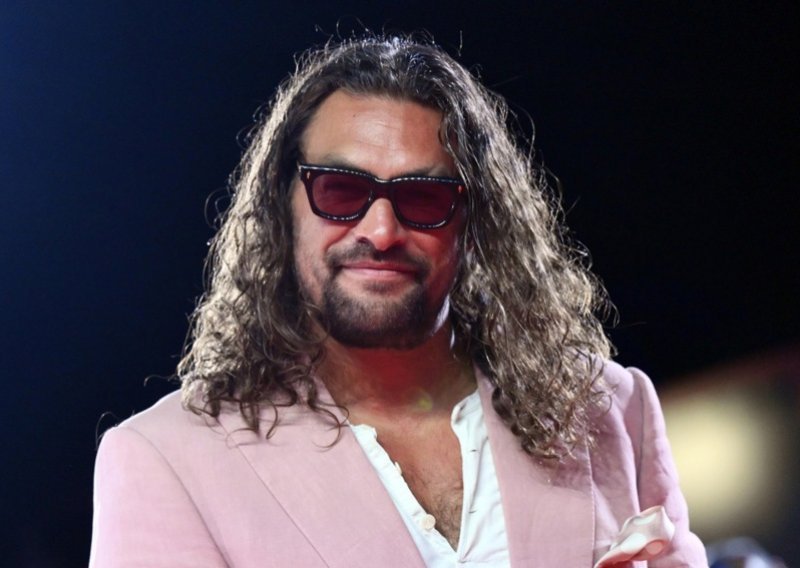 Jason Momoa dobio je dostojnu zamjenu: Na crvenom tepihu pridružio mu se sin