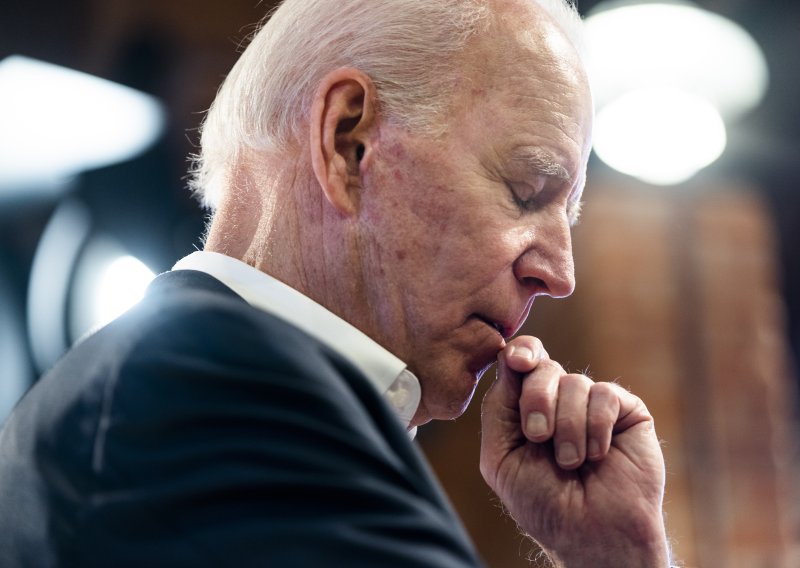 Joe Biden u sve je lošijem stanju: Rak se proširio, trpi jaku bol