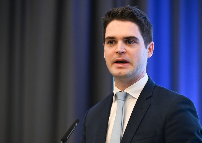 Ressler: 'EU razvija AI u sprezi potreba čovjeka i industrije'