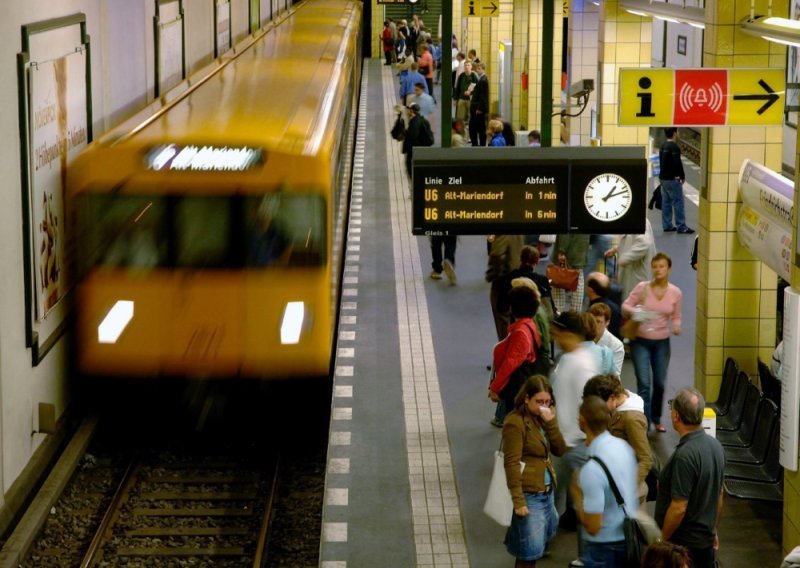 Najavljeni štrajk bi mogao potpuno paralizirati promet podzemnom željeznicom u Londonu