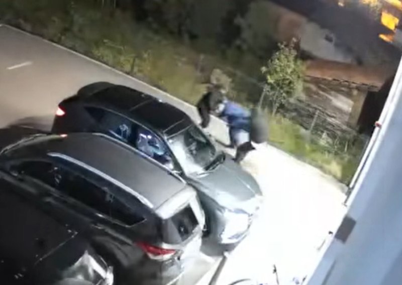 Maskirani u Banjoj Luci napali oporbenog zastupnika. Objavio je snimku