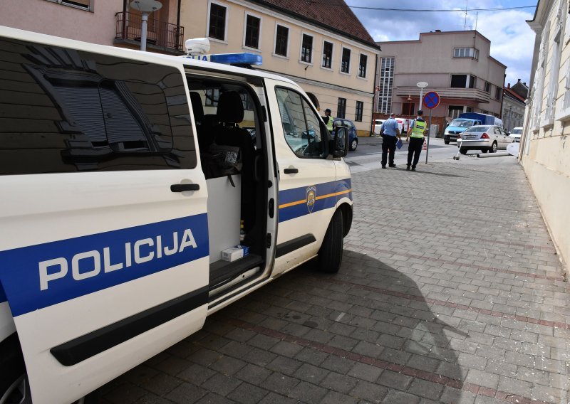 Strava u Požegi: Teretnjak udario pješaka koji je u naručju nosio dijete