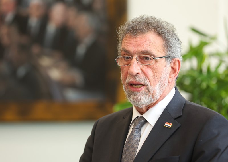 Fuchs napisao pismo za početak školske godine: Ovo je poručio školama i učenicima