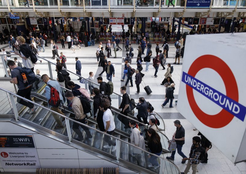 Londonska podzemna željeznica u štrajku, grad u prometnom rasulu