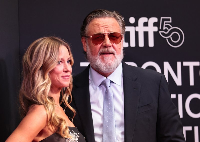 Ona je najzaslužnija za njegov povratak: Russell Crowe dočekan ovacijama