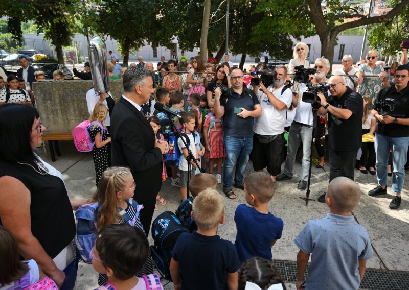 Plenković: Obrazovanje je najvažnija faza koja nam određuje životni put