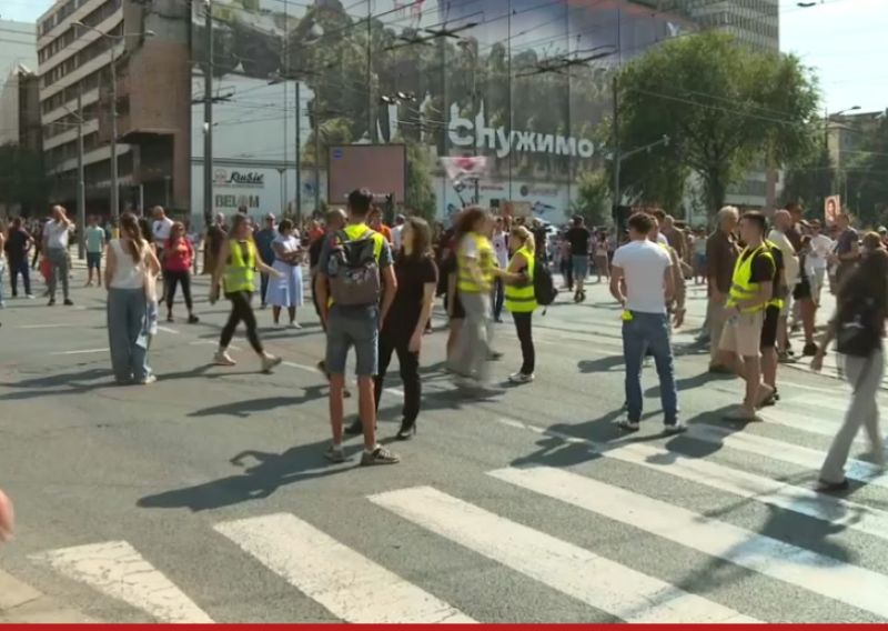 Studenti ponovno na ulicama: U Beogradu počeo veliki prosvjed 'Indeks je jači od pendreka'