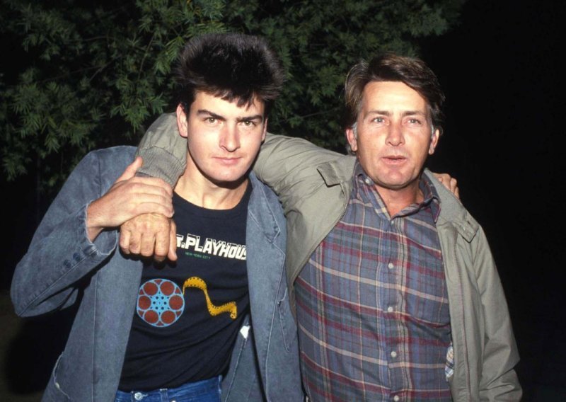 Charlie Sheen otkrio kako mu je popularni otac okrenuo leđa: 'Najveća moguća izdaja'