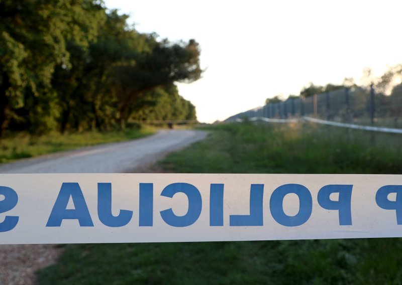 Policija iz prometa isključila autobus, učenike trebao prevesti na izlet u Vukovar