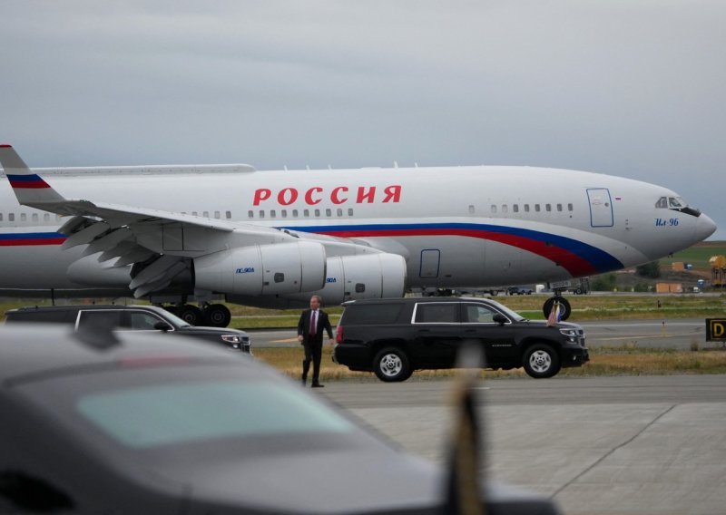 Putinov zrakoplov zapeo na aerodromu, Ukrajinci dronovima napali Soči