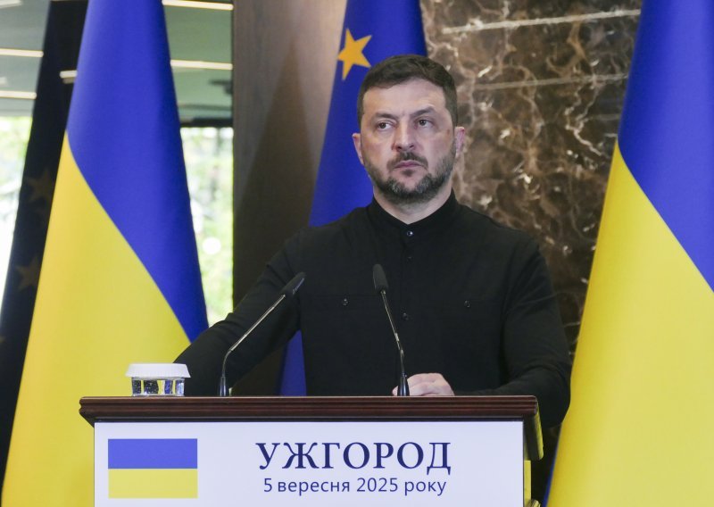 Oglasio se Zelenski o dronovima nad Poljskom: 'Iznimno opasan presedan za Europu'