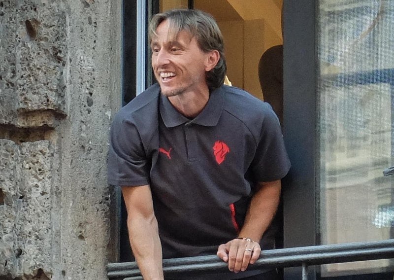 Svi govore o torti kakvu je Luka Modrić imao za 40. rođendan