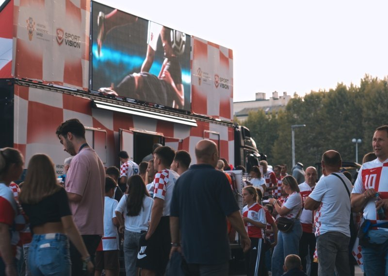 Fan zona na Maksimiru zagrijala atmosferu: Navijači uživali, Vatreni slavili 4:0