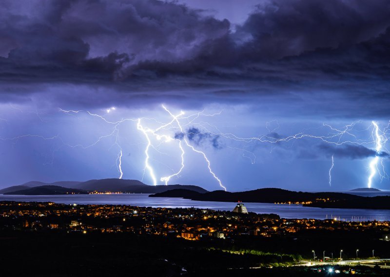 Nevrijeme prijeti većini Hrvatske: Zahladit će, stižu olujna bura i obilna kiša