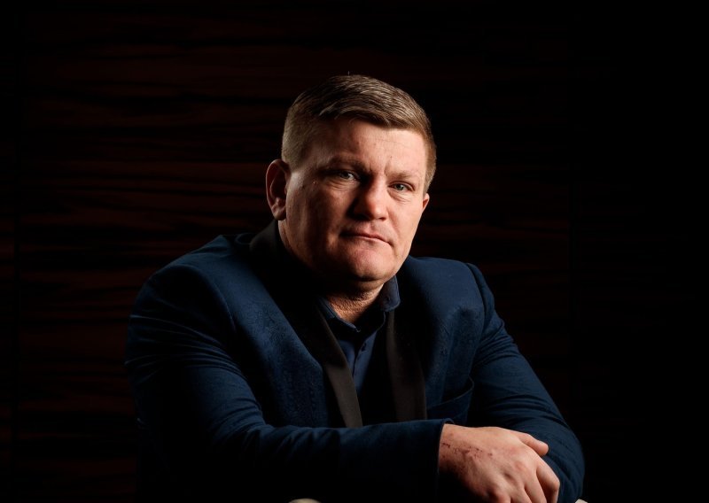 Boksački svijet u šoku: U 46. godini preminuo legendarni Ricky Hatton