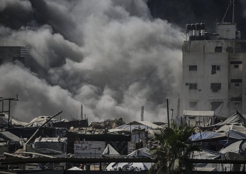 Tisuće ljudi napuštaju Gazu zbog sve jačeg izraelskog bombardiranja