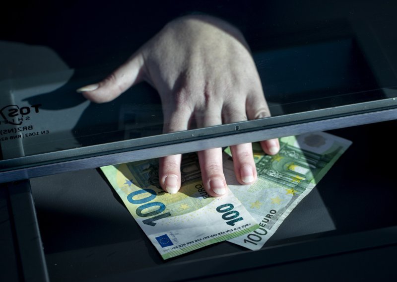 Cijene u kolovozu 'divljale', inflacija 4,1 posto