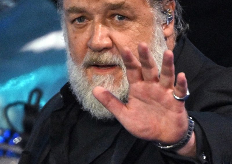 Russell Crowe otkrio u kakvom je odnosu s bivšom suprugom, ali i što na sve kaže njegova zaručnica
