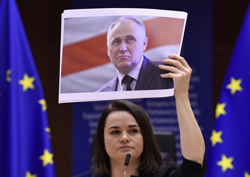 Bjeloruski oporbeni političar vraćen u zatvor nakon što je odbio deportaciju u Litvu
