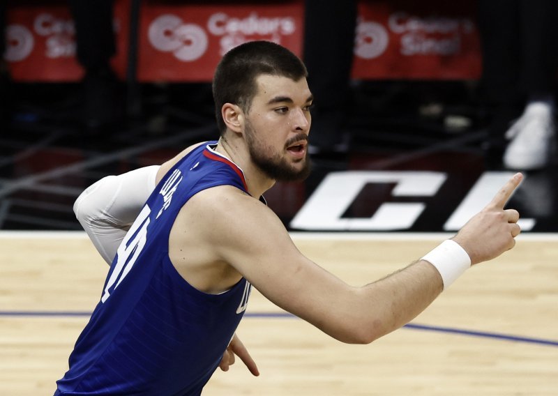 Zubac i Šarić skromni u pobjedama Clippersa i Kingsa