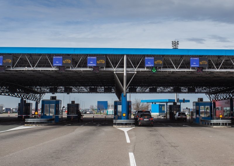 Zadranin zaustavljen na Bajakovu, nije mogao u Hrvatsku zbog kazne od 30 kuna iz 2013.!