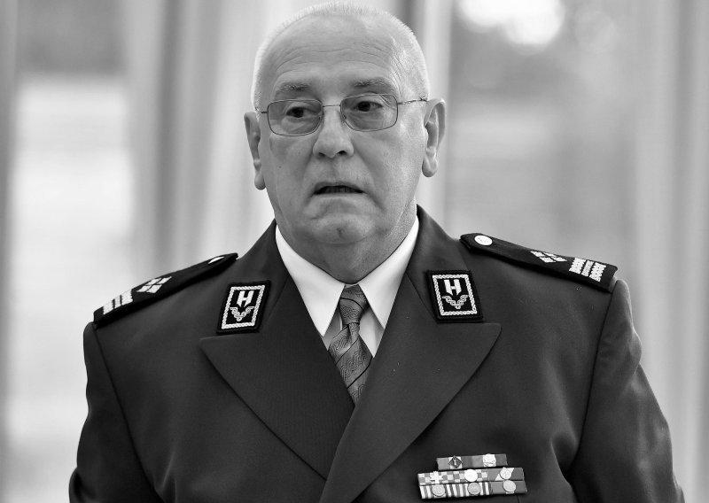 Preminuo umirovljeni general Ante Roso