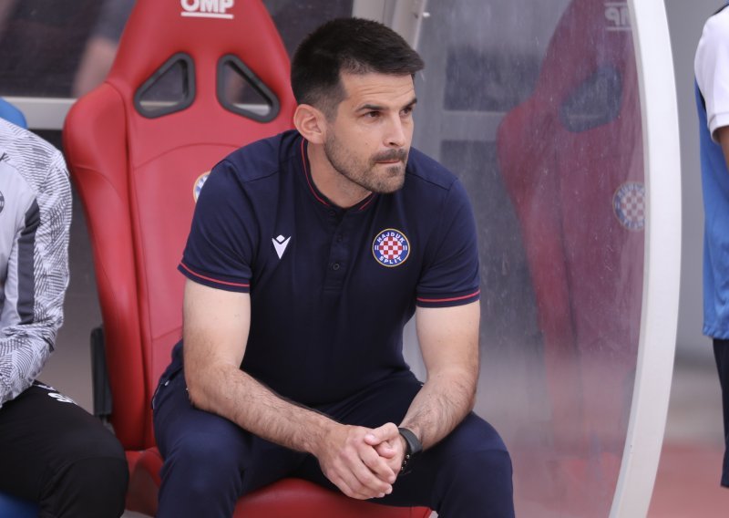 Hajduk smijenio trenera juniora