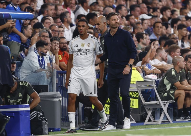 Xabi Alonso sinoć ponizio mladu zvijezdu Reala, ona divljala i razbijala na klupi