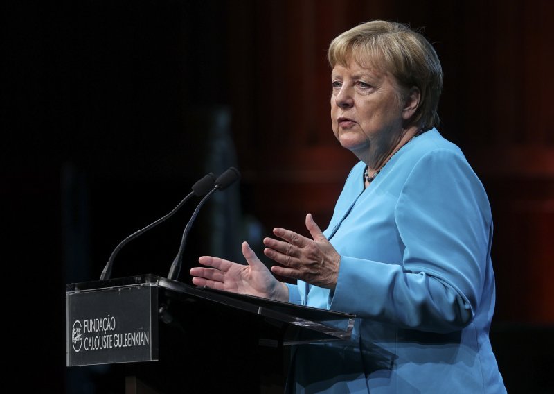 Merkel se pojavila na simpoziju i govorila o Rusiji, Europskoj uniji...