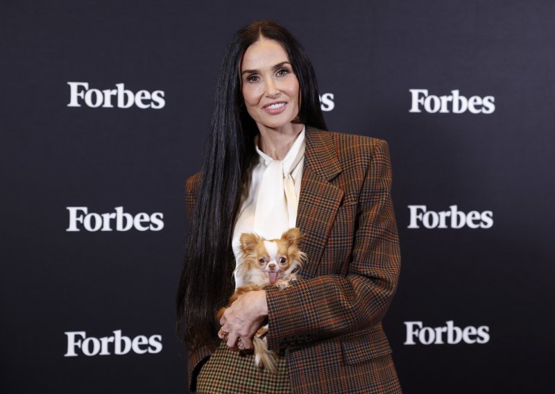 Demi Moore vraća se elegantnim odijelima za jesen, a zna i kako ih nositi