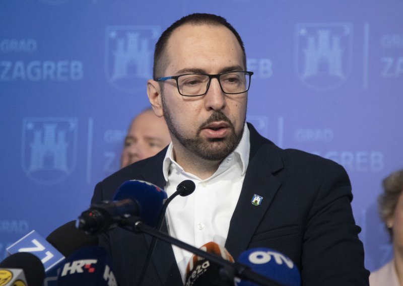 Druga strana Tomislava Tomaševića: Pokazao kako se zabavlja s majkom Ivankom