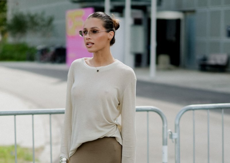 Duge suknje iz Zare koje stvaraju efekt ravnog trbuha kao nijedne druge