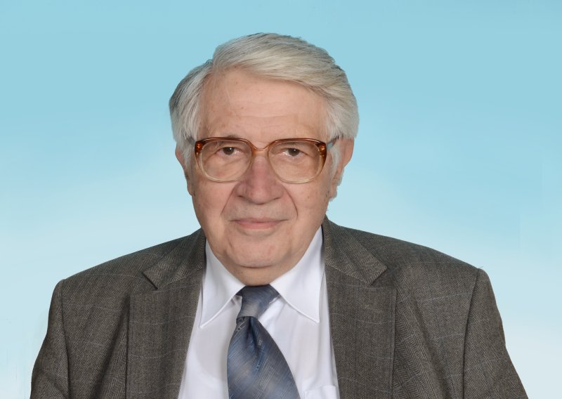Preminuo akademik Milivoj Solar, istaknuti književni teoretičar