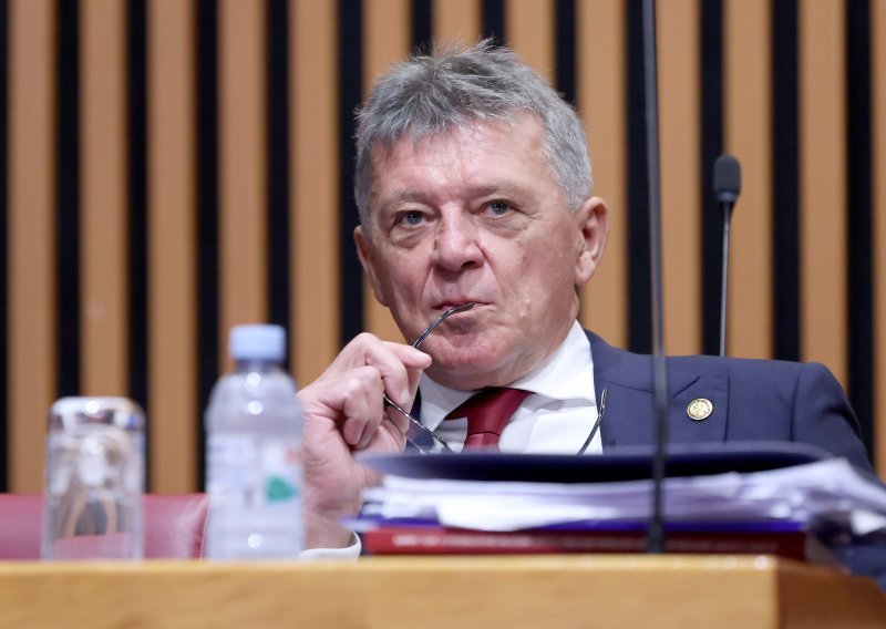 Turudić: Nitko ne spominje akciju s američkom DEA-om, važno im je tko uzvikuje koji pozdrav
