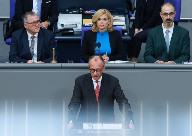 Njemački kancelar Merz: Putin 'već dugo testira granice'