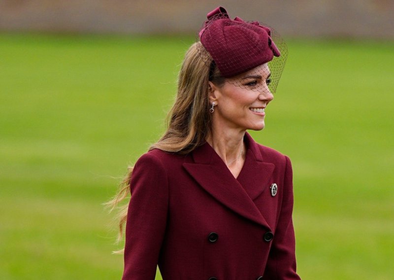 Melaniju bacila u drugi plan: Kate igrala na sigurno haljinom omiljene dizajnerice