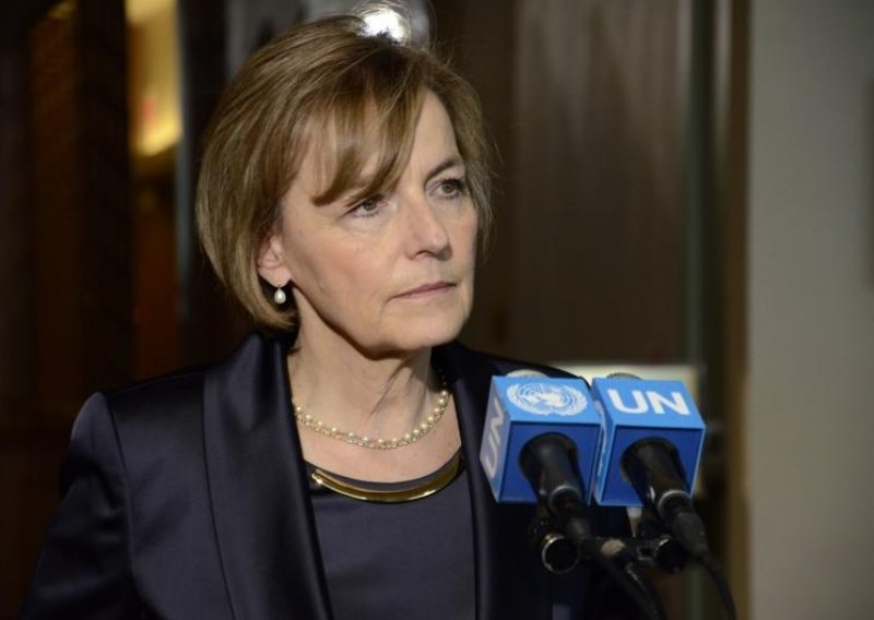 Pusić stigla u Vladu na razgovor s Oreškovićem