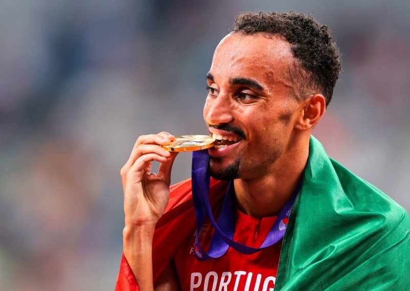 Senzacija na Svjetskom prvenstvu u atletici: Nepoznati trkač za dvije stotinke stigao do zlata