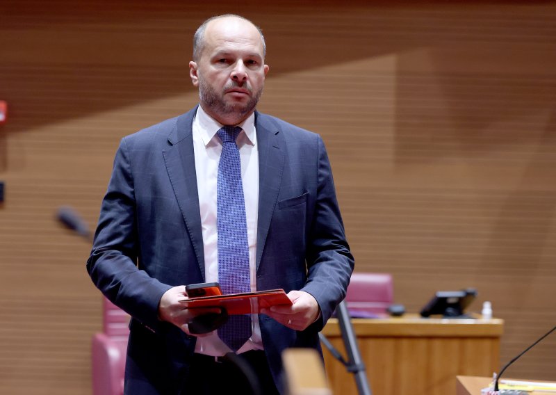 Burno u Saboru zbog Turudića: 'HDZ-ovci ga brane kao da je njihov veliki vođa'